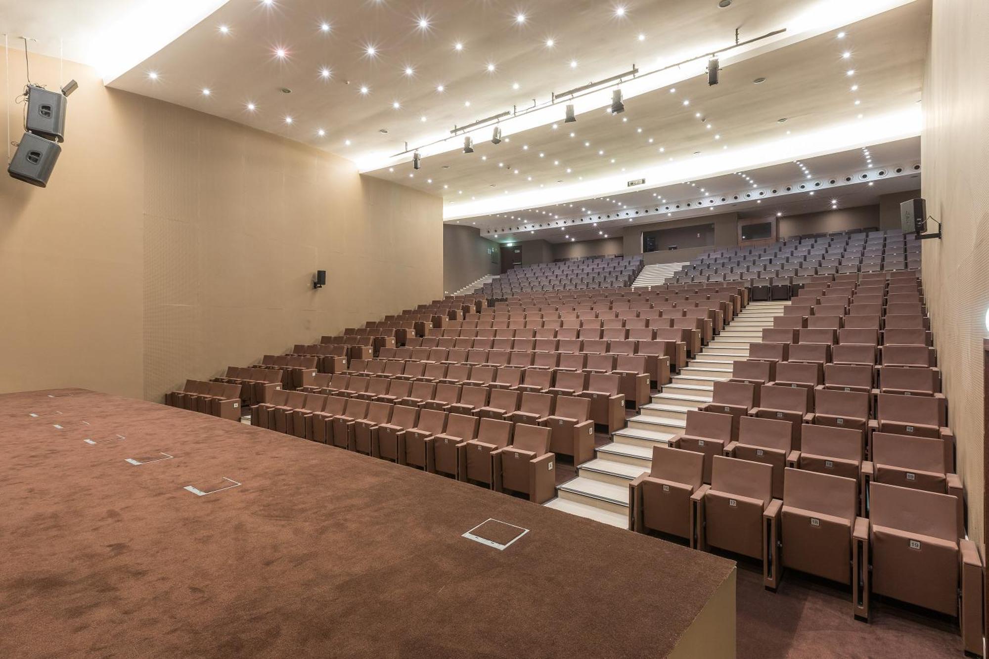 Kimpton Atlantico Algarve By Ihg Hotel Albufeira Exterior photo Auditorium