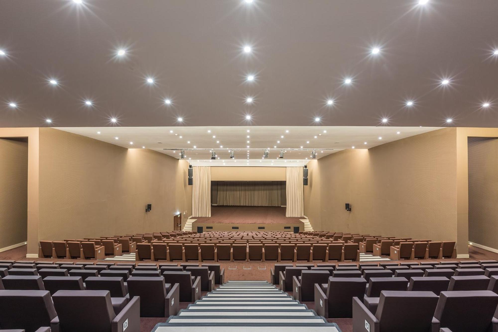 Kimpton Atlantico Algarve By Ihg Hotel Albufeira Exterior photo Auditorium