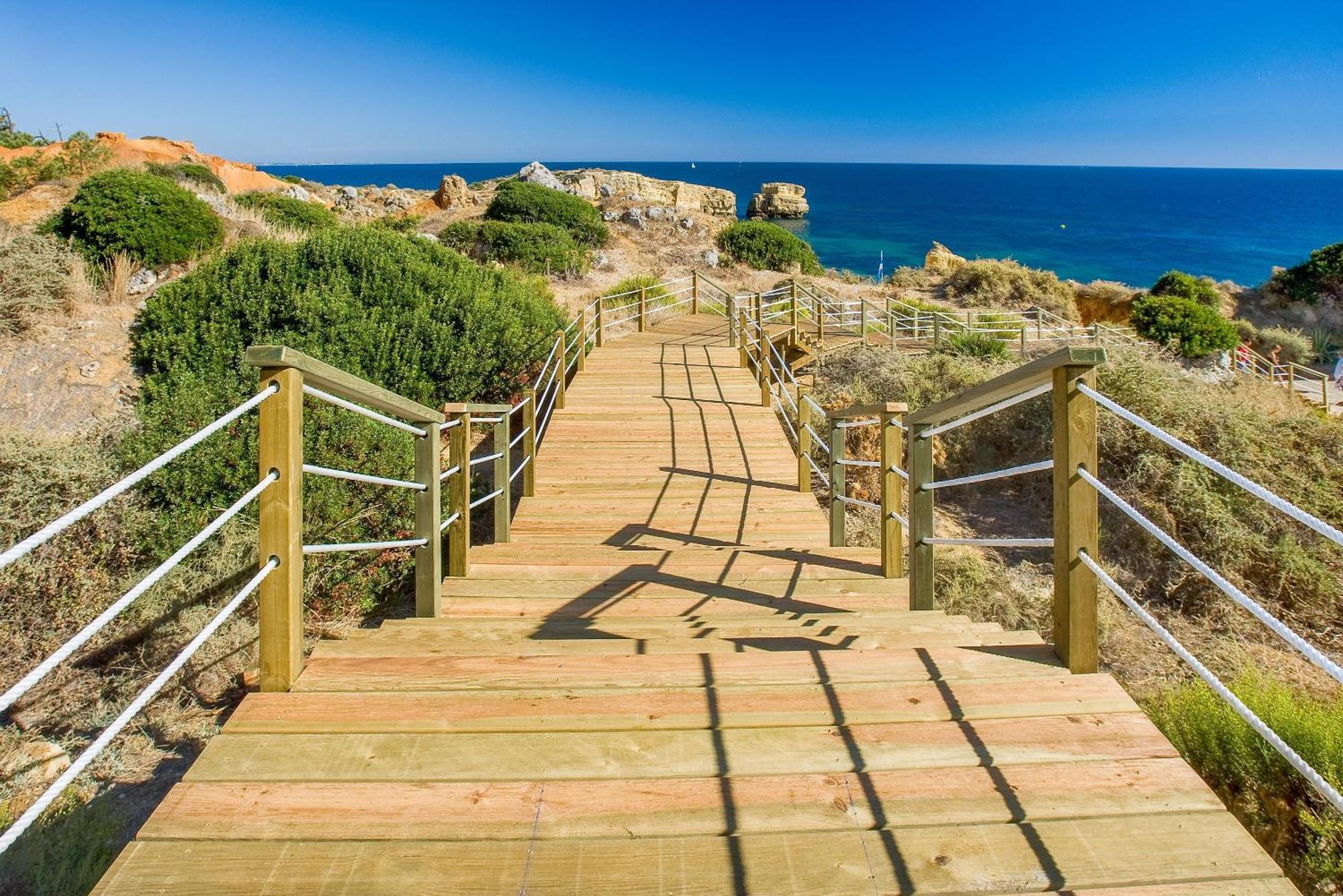 Kimpton Atlantico Algarve By Ihg Hotel Albufeira Exterior photo The staircase to the lighthouse